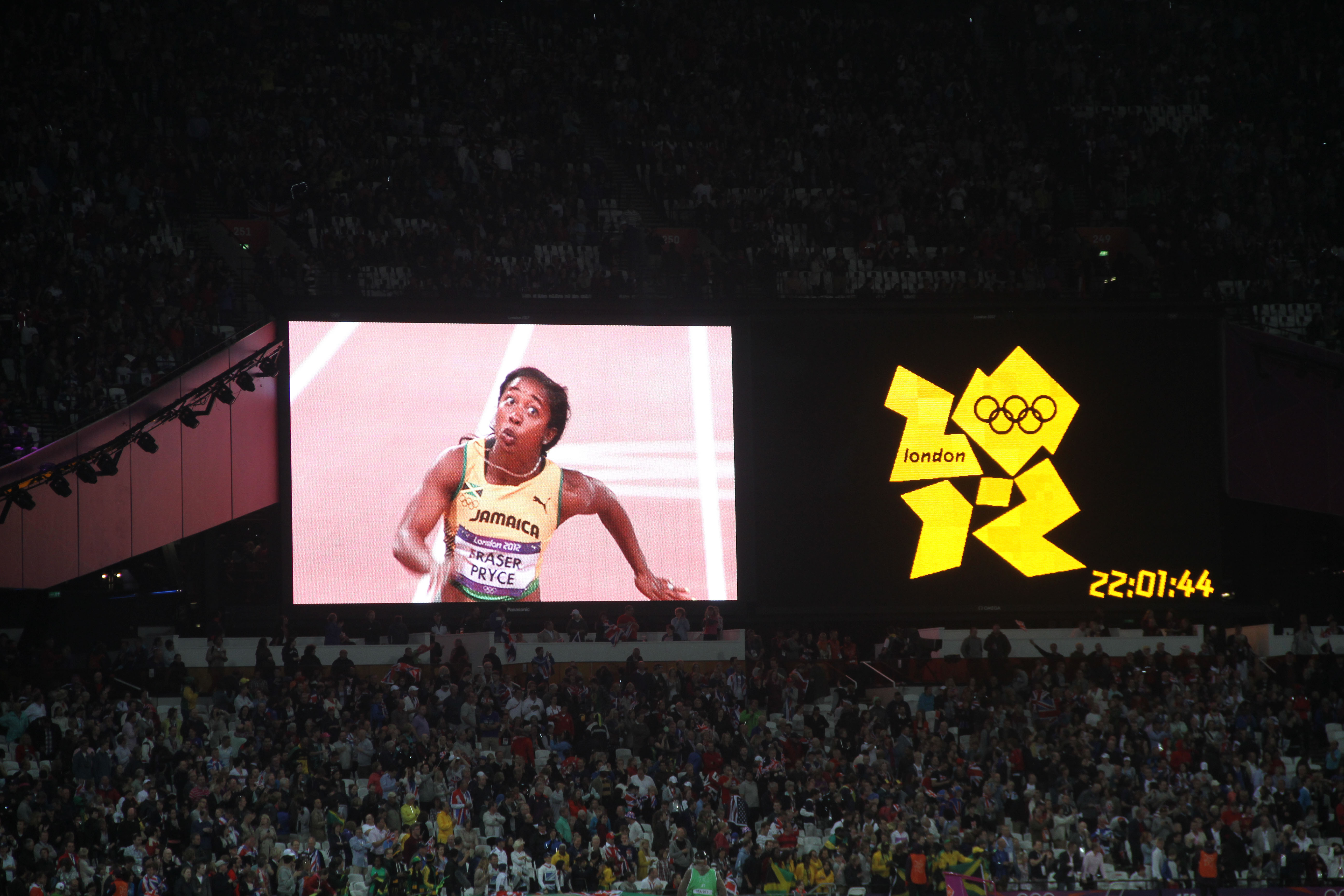 Shelly-Ann Fraser-Pryce wins 100m gold